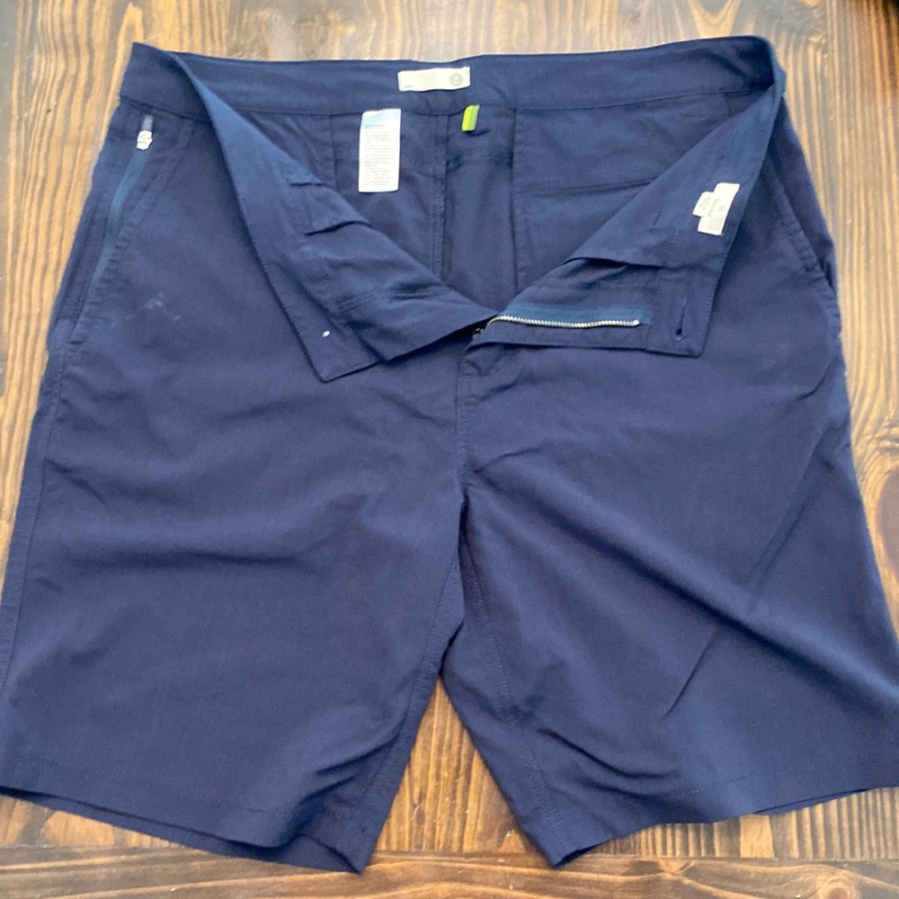 Mens navy TASC shorts
